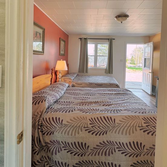 Fair Isle Motel image 1