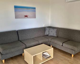 Kingston Foreshore Caravan Park - Kingston - Вітальня