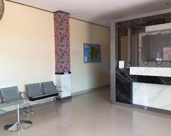 Hotel Mustika 2 - Tanjung Pandan - Front desk