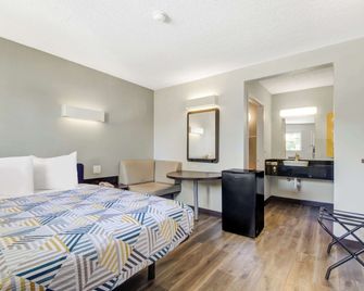 Motel 6 San Jose Airport - San Jose - Kamar Tidur