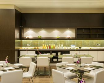 Hotel Ilunion Suites Madrid - มาดริด - ร้านอาหาร