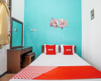 Hotel O Central Madiun Near Stasiun Kota Madiun - Madiun
