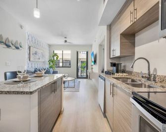 Aqua Vista in Dtwn 3 Min from Las Olas - Fort Lauderdale - Kitchen