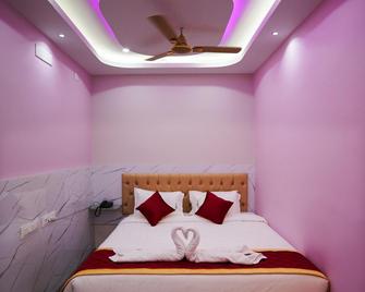 Pavan Vela Grand - Dindigul - Bedroom