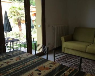 Casa Pini - Griante - Huiskamer