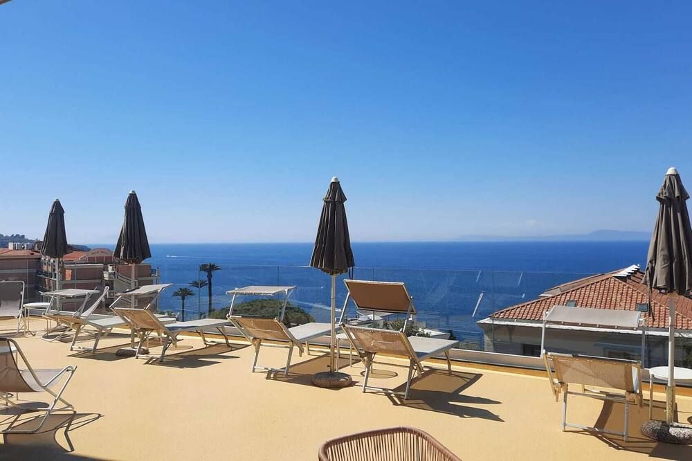 Hotel La Meridiana - סורנטו - מרפסת
