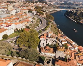 Lenscape Coterie - Porto