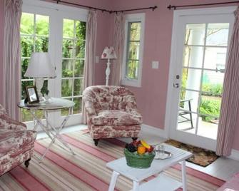 Hope and Glory Inn and Vineyard - Irvington - Sala de estar