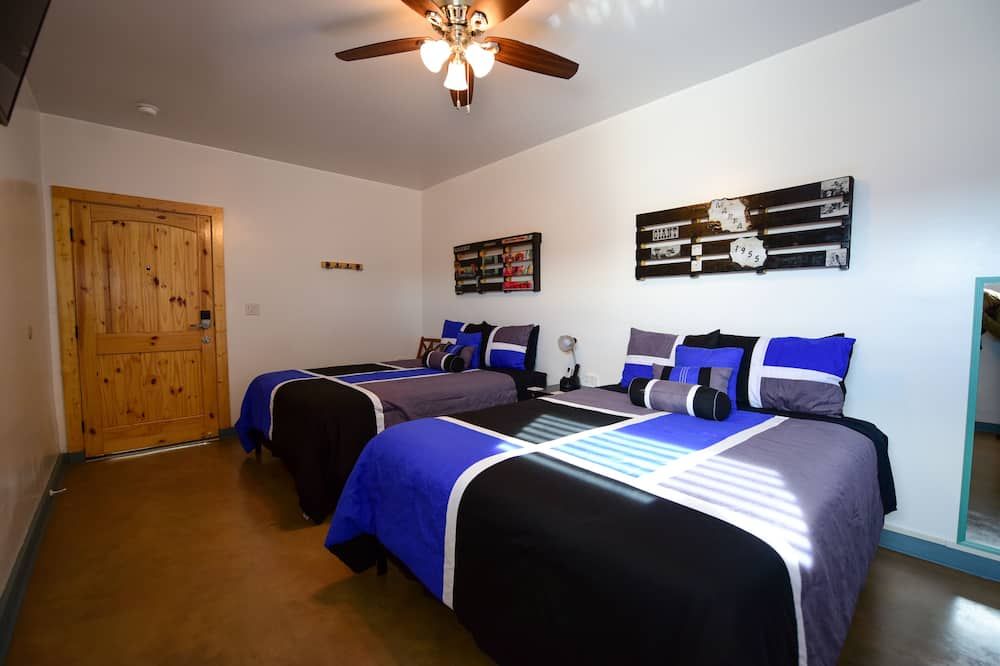 Carmen's Marfa Hotel/Tomas 2 Queen Beds - Marfa - Camera da letto