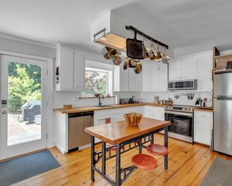 Robin's Rest Home - Chapel Hill - Køkken