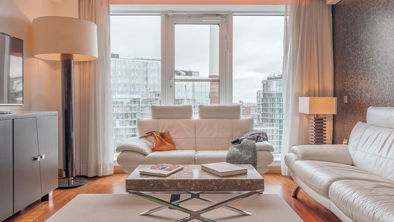 Pestana Chelsea Bridge