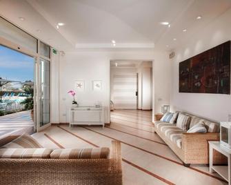 Hotel Valverde & Residenza - Cesenatico - Living room