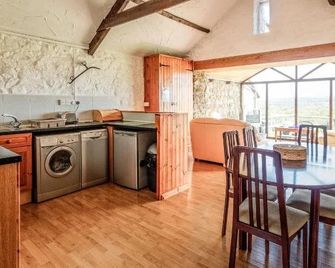 Clyne Farm Centre - Swansea - Kitchen