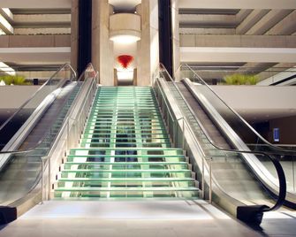Hyatt Regency Ohare Chicago - Rosemont - Lobby
