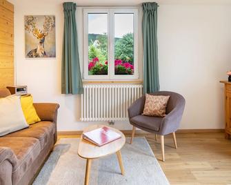 Gästehaus Steiert Fewo Kuhbergblick - Lenzkirch - Huiskamer
