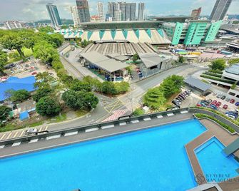 Twin Tower Residence Johor Bahru by Stayrene - Johor Bahru - Pool