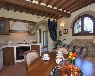 Casale Presciano In Pergine Valdarno, Tuscany - Badia Agnano - Comedor