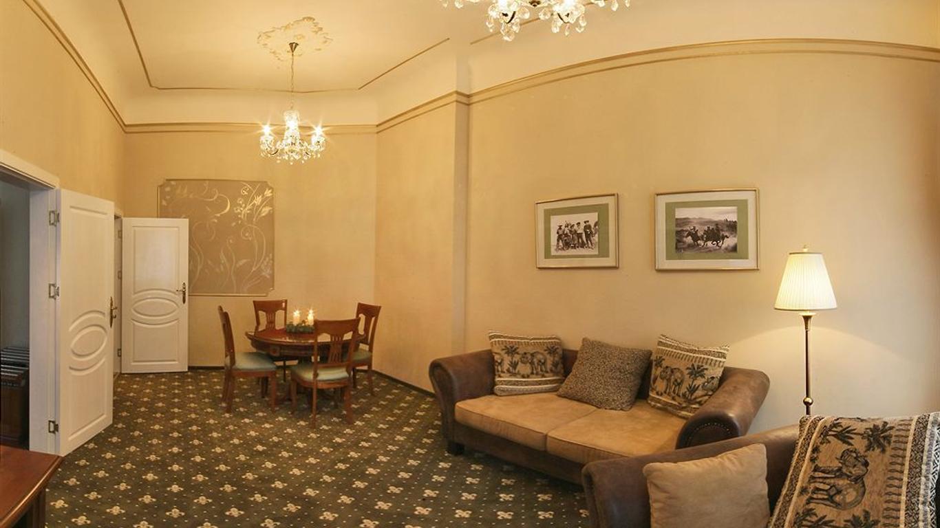Alisa Hotel