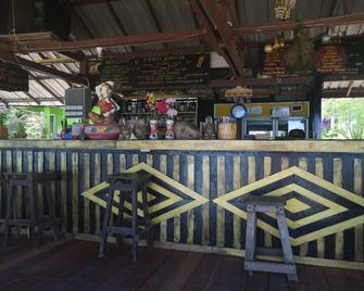 Yuyu Golden Beach - Ko Mak - Bar