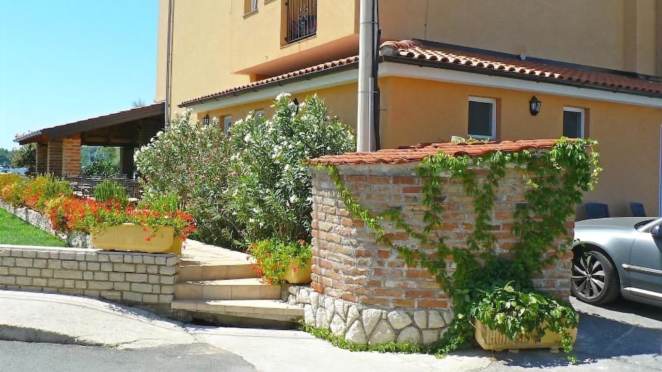 Villa Tamaris