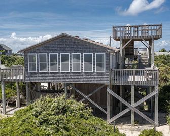 New Hot Tub~wide Beach~incredible Oceanfront Views️gorgeous Sunrises~wifi - Avon - Edificio