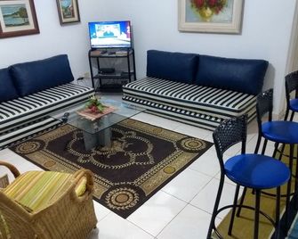 Stunning Apartment in Angra - Frade - Pokój dzienny