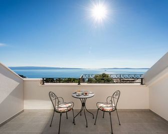 Hotel Cvita - Split - Balcony