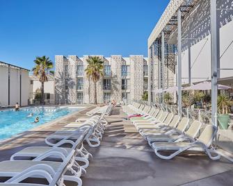 Résidence Odalys Nakâra - Agde - Piscina