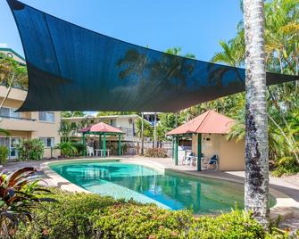 Tradewinds McLeod Holiday Apartments - Cairns - Pool