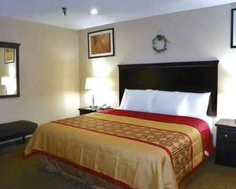 Royalton Inn & Suites - Upper Sandusky - Bedroom