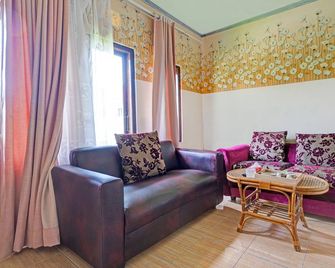 Collection O Subang near Ciater Subang formerly Orchid Villa Ciater - Ciater