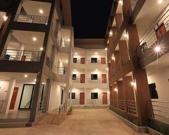 Somsamai Style Apartment - Khon Kaen - Building