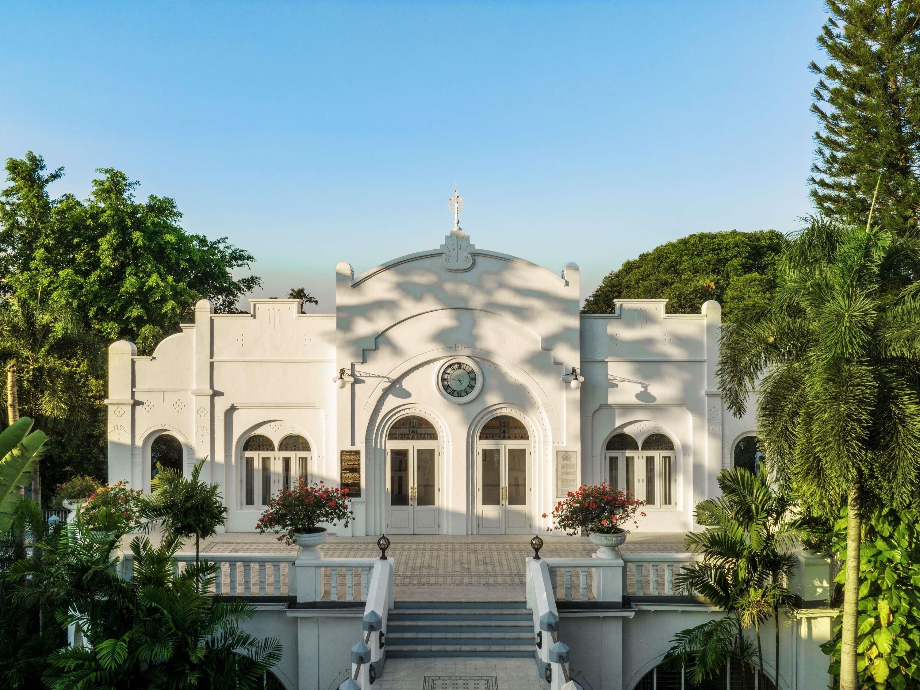 Majapahit Hotel Surabaya - MGallery Collection - סוראבאיה - בניין