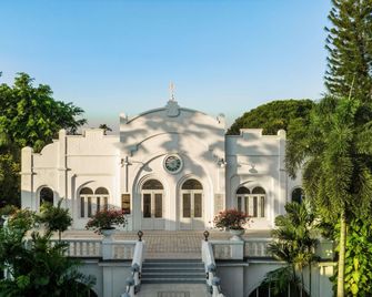 Majapahit Hotel Surabaya - MGallery Collection - Surabaya - Gebäude