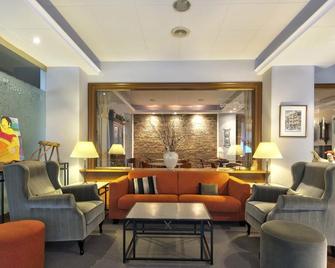 Hotel Restaurant Pessets & Spa - Sort - Lounge