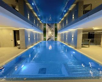 Hotel Sultan - Qarshi - Piscina