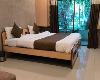 OYO 24344 Aquarius Resort - Pune