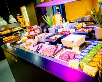Hotel Campanile Grenoble Nord - Moirans - Moirans - Buffet