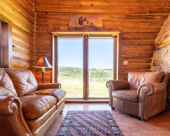 East Glacier Cabin w/ Stunning Views of the Rockies! 30 min from 2 GNP entrances - Browning - Living room