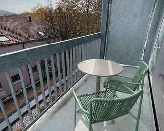Aparthotel Il Momento Bern Expo - Berna - Balcone