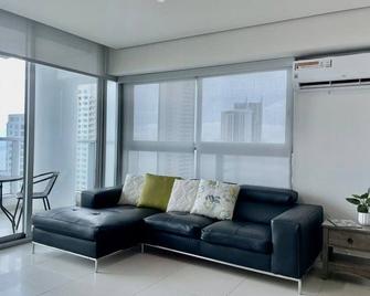 Light Home I Minimalist 1 Bed in Costa del Este - Panama City - Living room