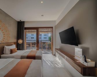 Roomates Beach Hostel Canggu by Ini Vie Hospitality - Denpasar
