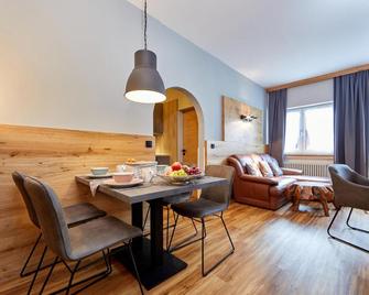 Gästehaus Buchenhof - Grainau - Yemek odası