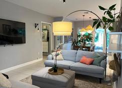 Beautiful And Comfortable Home and studios - Miami - Soggiorno
