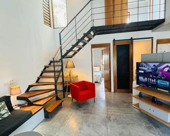 Private Garden Villa With Parking - Las Terrenas - Sala de estar