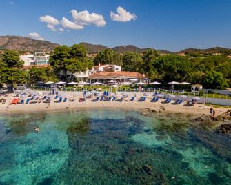 ذا بيليكان بيتش ريزورت آند سبا - للبالغين فقط - أولبيا - شاطئ