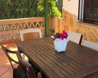 Charming Villa in Punta Umbria With Priv - Punta Umbria - Innenhof