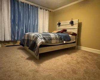 Beautiful Home - Yeadon - Bedroom