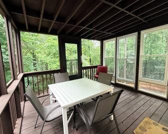 New Listing! Relax & Recharge - Dallas - Balcón