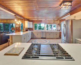 South Arm Shores - East Jordan - Cocina